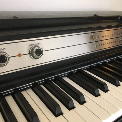 Organs, electric pianos